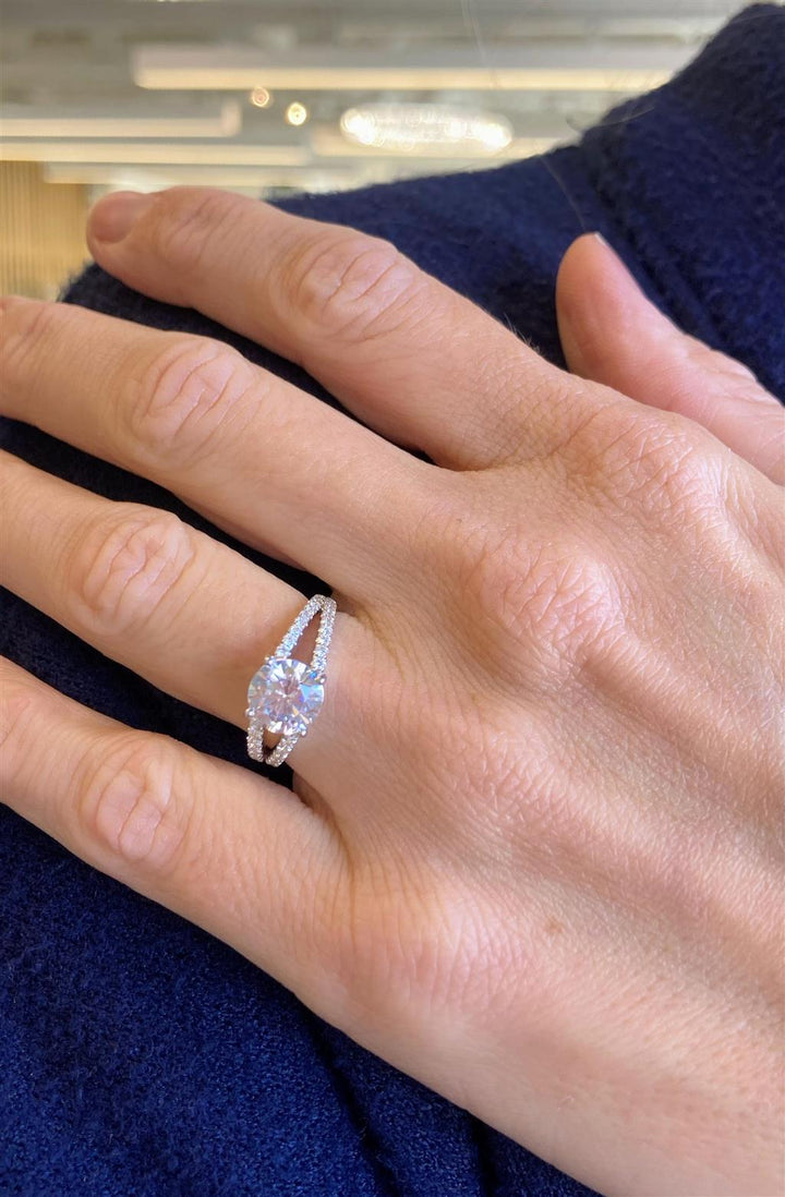 0.33 CTW Round Diamonds Semi-Mount Split Shank Pave Engagement Ring
