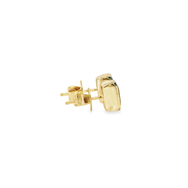 7mm Emerald Stud Earrings in 18K Yellow Gold