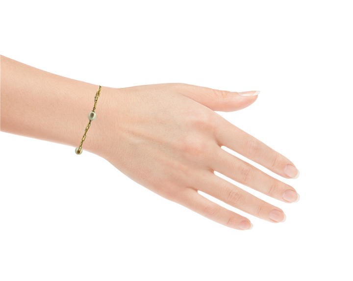 14K Yellow Gold Paperclip Link Bracelet with 8mm Pearls