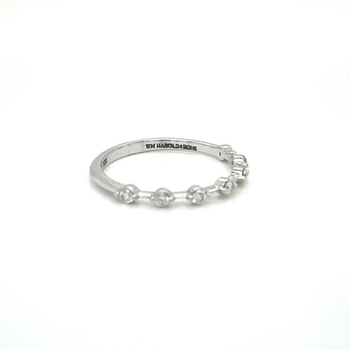 0.17 CTW Round Diamonds 18K White Gold Wedding Band