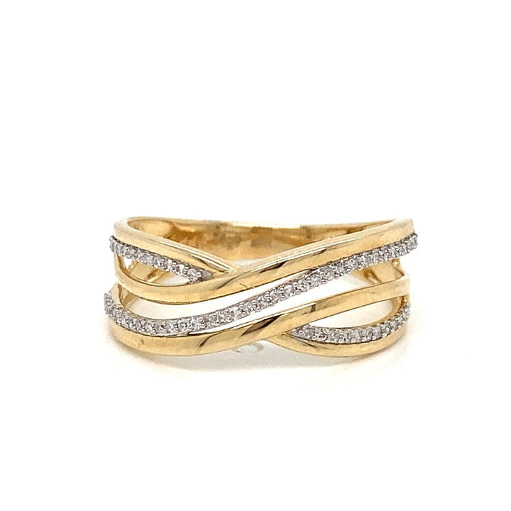 0.12 CTW Round Diamond 14K Yellow Gold Curved Design Ring