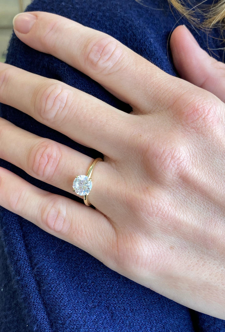 Classic Four Prong Engagement Semi-Mount Solitaire Diamond 18K Gold Engagement Ring