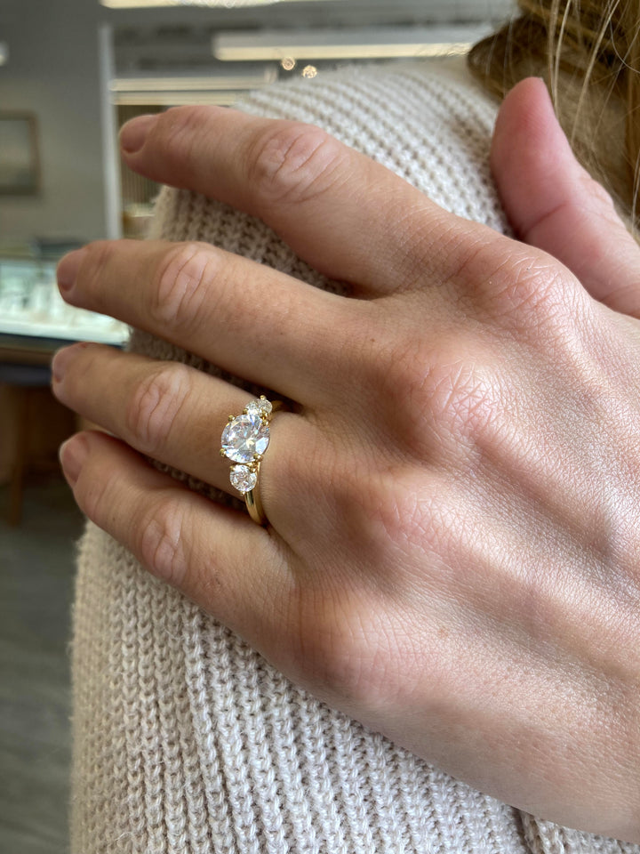 Three Stone Semi-Mount Engagement Ring in 18K Gold