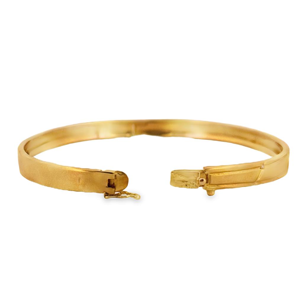 0.035 CTW Diamond Bangle Bracelet 18K Yellow Gold, 5mm Wide