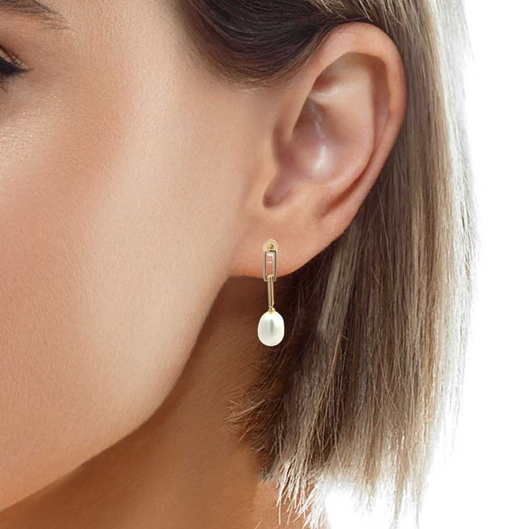 Freshwater Pearl Drop Earrings with Paperclip Links in 14K Yellow Gold – 1" Long