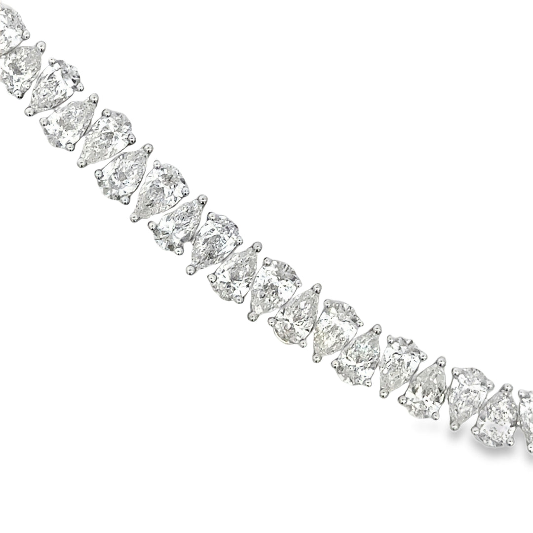 18K White Gold Pear-Shaped Diamond Tennis Bracelet