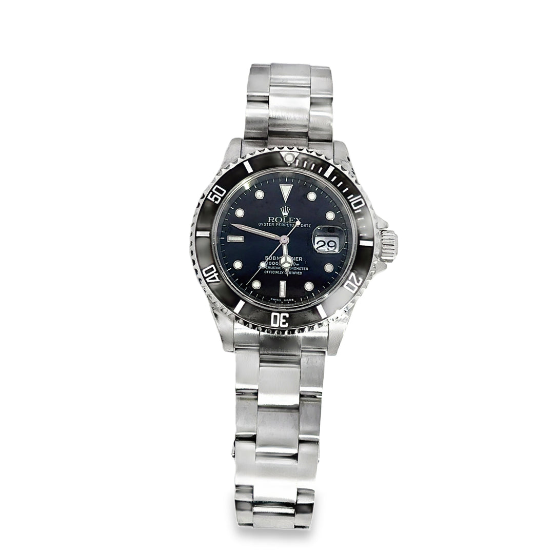 Pre-Owned Men’s 2005 Rolex Submariner Stainless Steel Automatic Watch – Model 16610