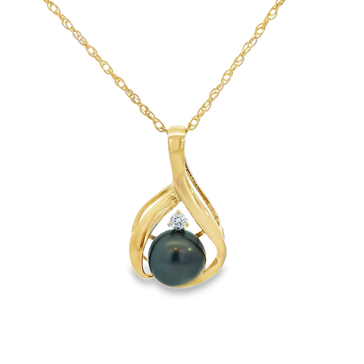 0.08 CT Diamond &amp; 10mm Tahitian Pearl 14K Yellow Gold Pendant Necklace