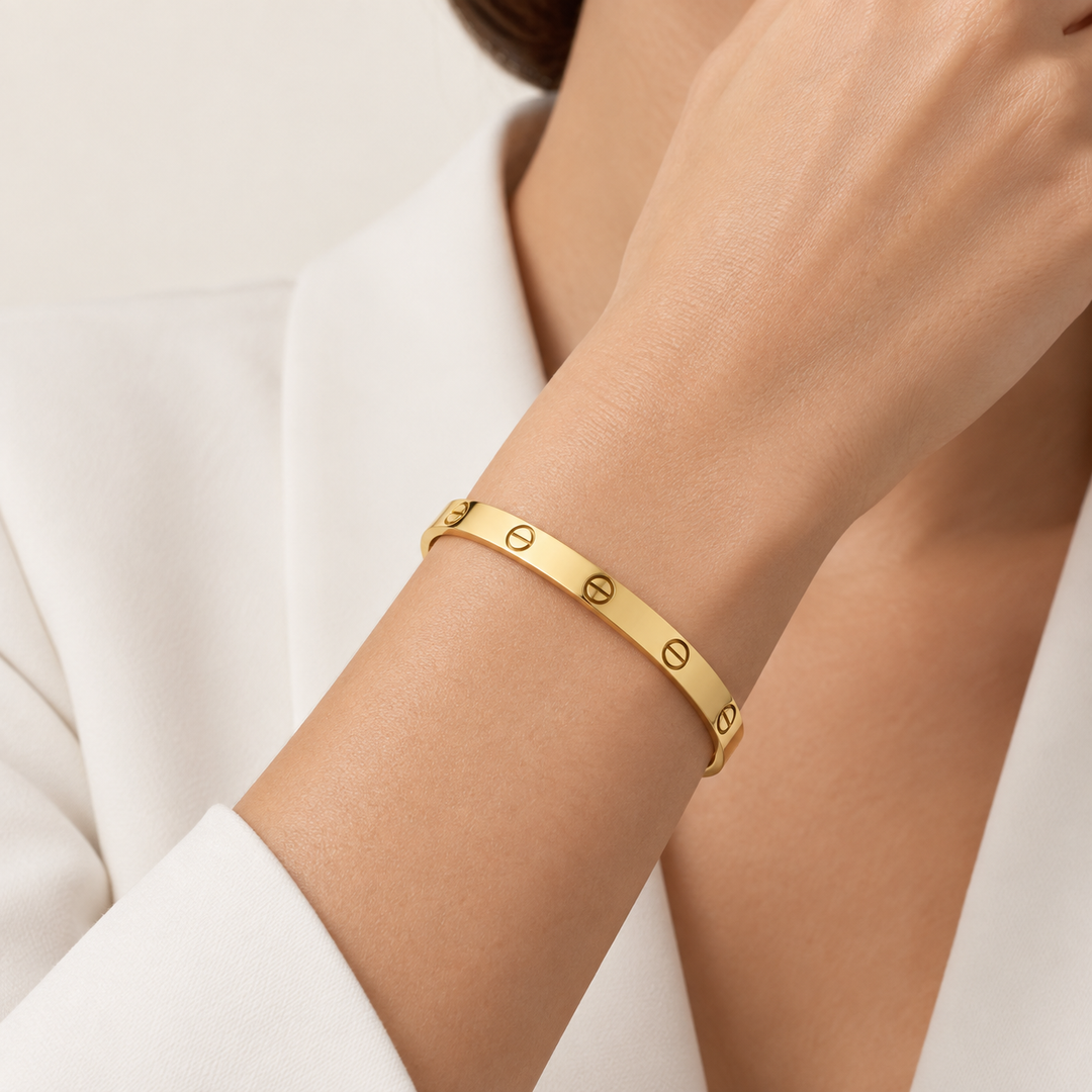 Pre-Owned Cartier Love Bracelet Medium Model 18K Yellow Gold Bracelet