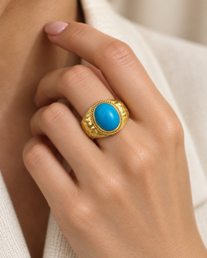 18K Yellow Gold Oval Turquoise Cabochon Statement Ring