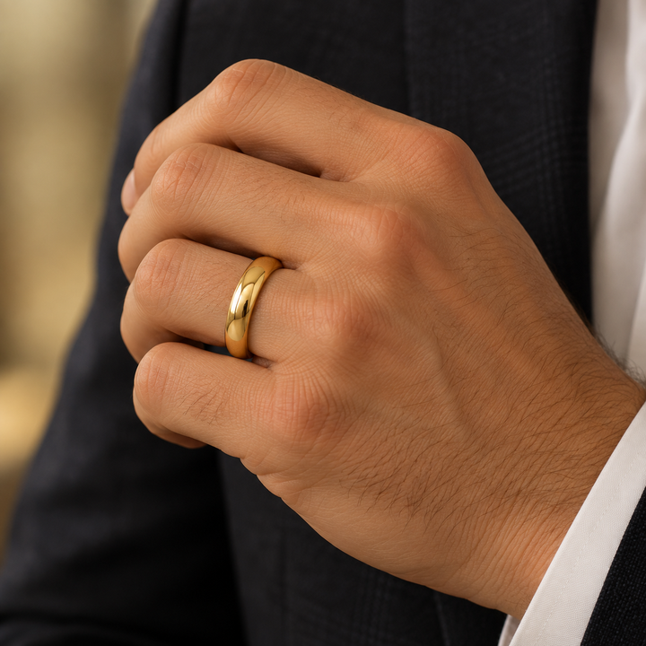 Vintage 18K Yellow Gold Men’s Wedding Band Ring