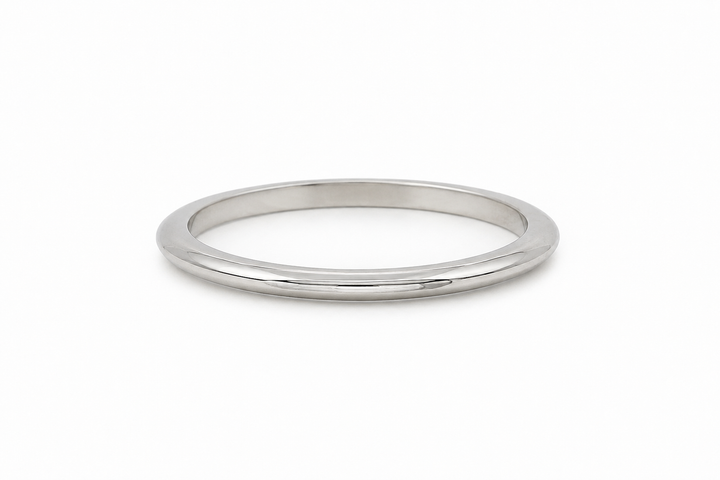 18K White Gold Knife Edge Wedding Band – Wm. Harold Collection – 1.6mm