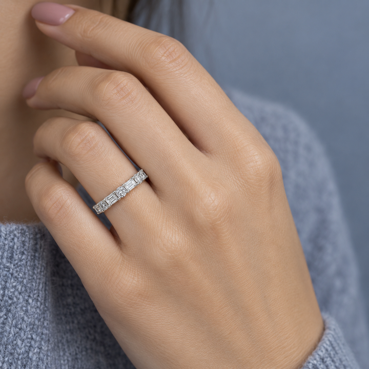 0.80 CTW Diamond Baguette &amp; Round Band – 14K White Gold