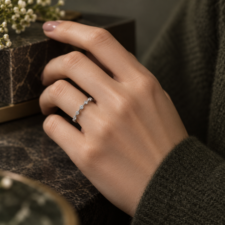 0.17 CTW Diamond 18K White Gold Wedding Band – 2mm