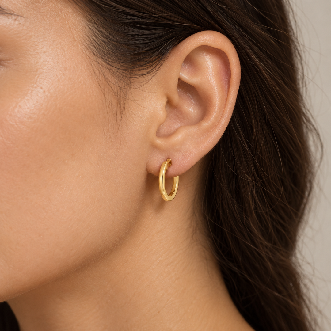 18K Yellow Gold Classic Polished Hoop Earrings