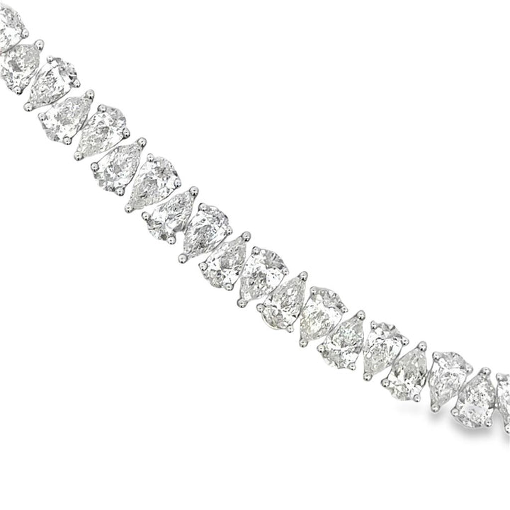 18K White Gold Pear-Shaped Diamond Tennis Bracelet