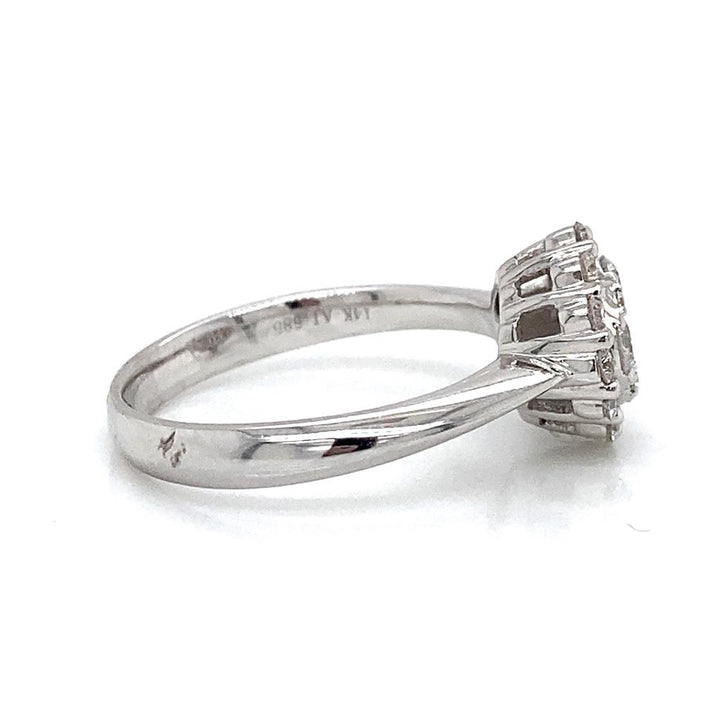 0.59 CTW Round Diamond 14K White Gold Cluster Ring