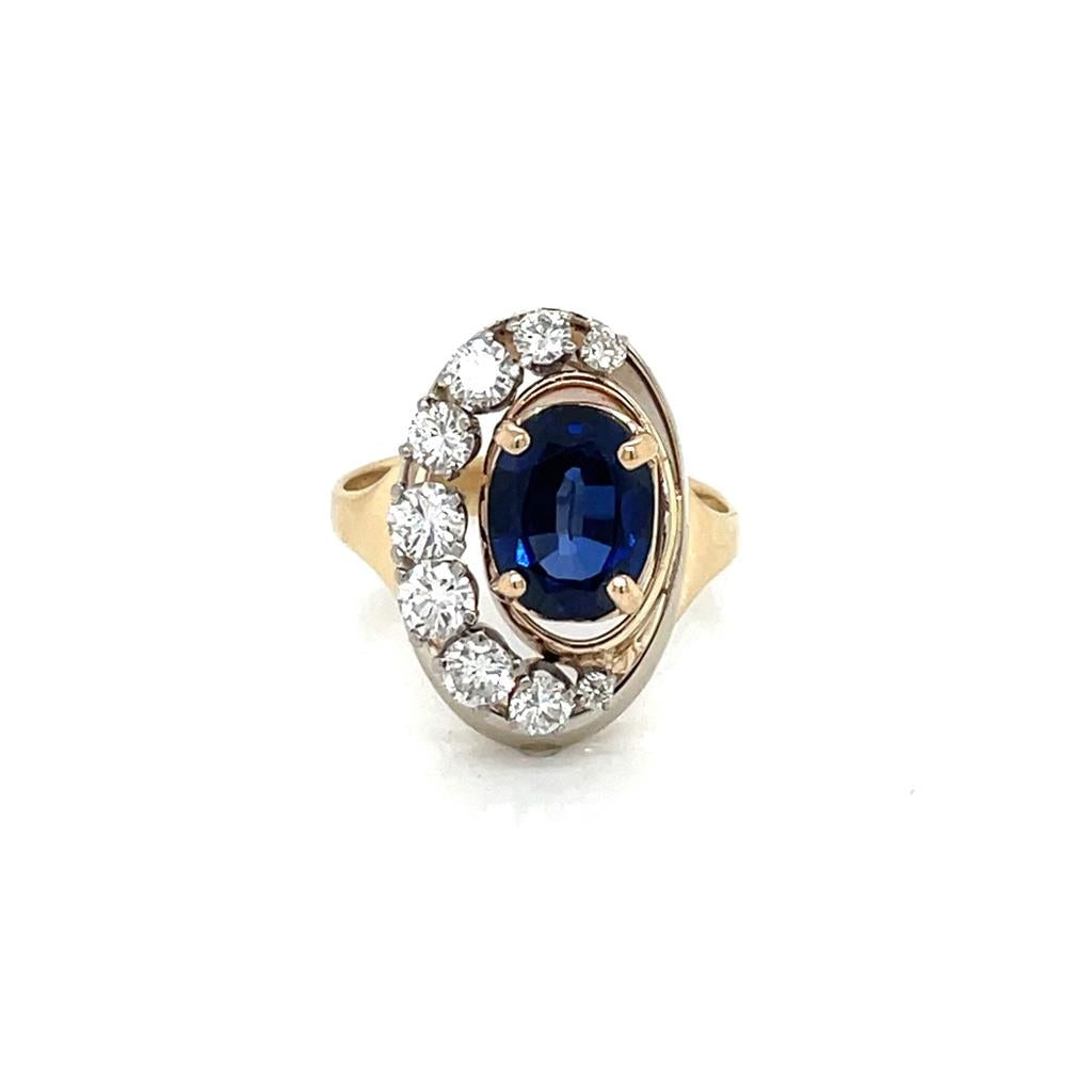 2.56ct Oval Blue Sapphire Ring with 1.00ctw Diamonds in 14k Yellow Gold