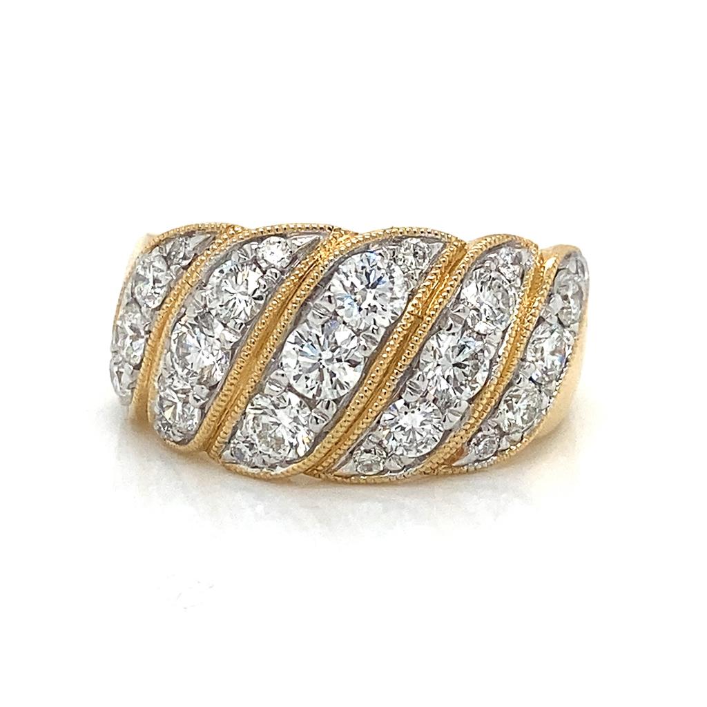 1.48ctw Diamond Ring in 18k Yellow Gold