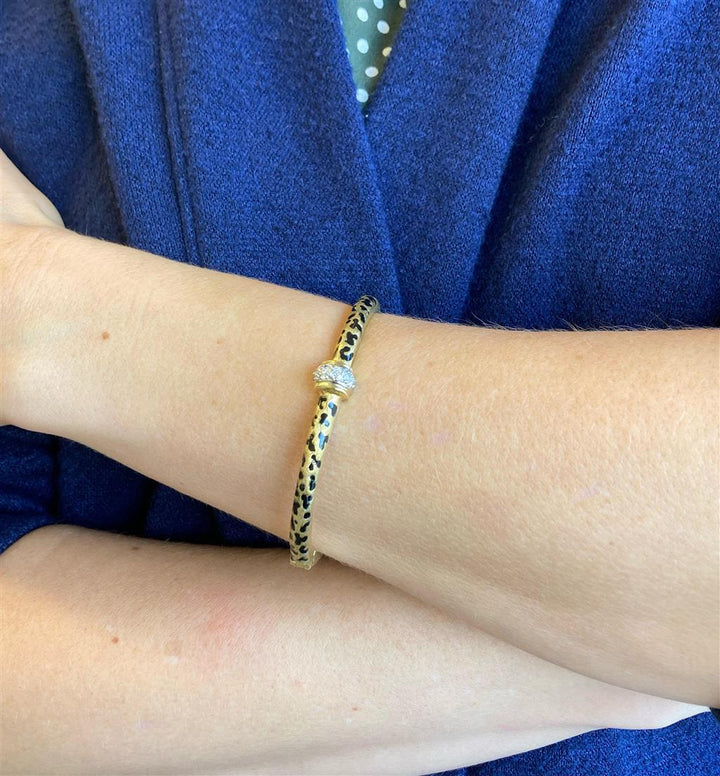Diamond Cheetah Bangle Bracelet-18KY