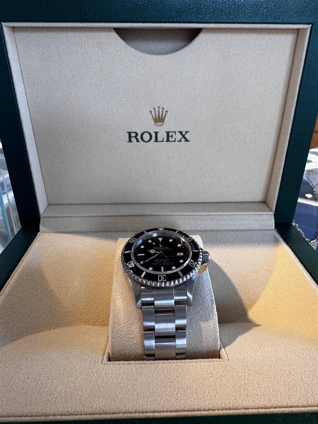 Pre-Owned Rolex Sea-Dweller Model 16600 Stainless Steel Automatic Watch