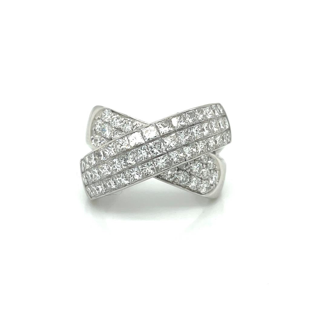 3.42ctw Diamond Ring in 18k White Gold with Round & Princess Cut Stones