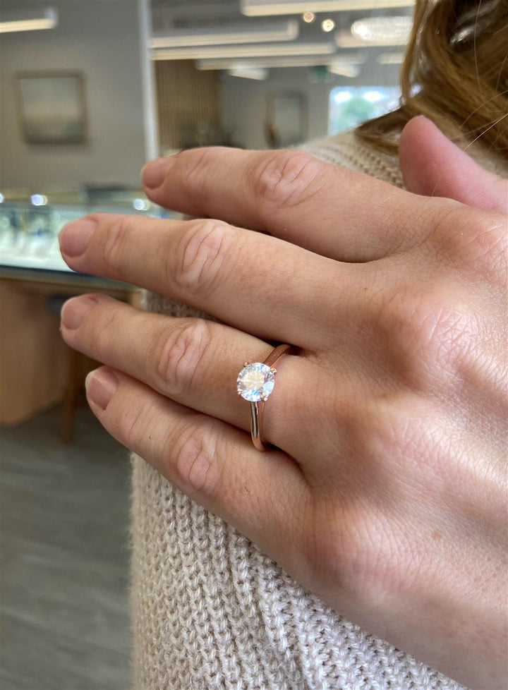 Classic Four-Prong Engagement Ring Mounting in 18K Rose Gold
