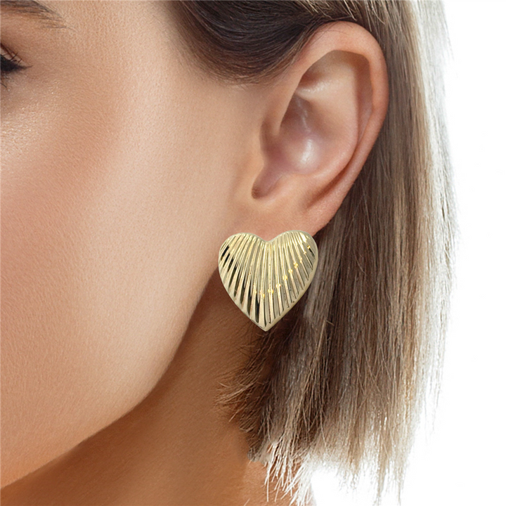 Pre-Owned 14K Yellow Gold Italian Heart Earrings – 19mm