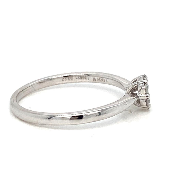 0.22 CTW Round Diamond 14K White Gold Floral Design Ring
