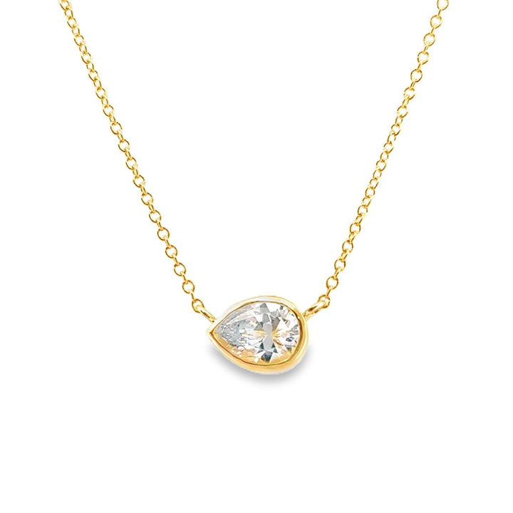 0.67 CT Pear Diamond Yellow Gold 14K Necklace