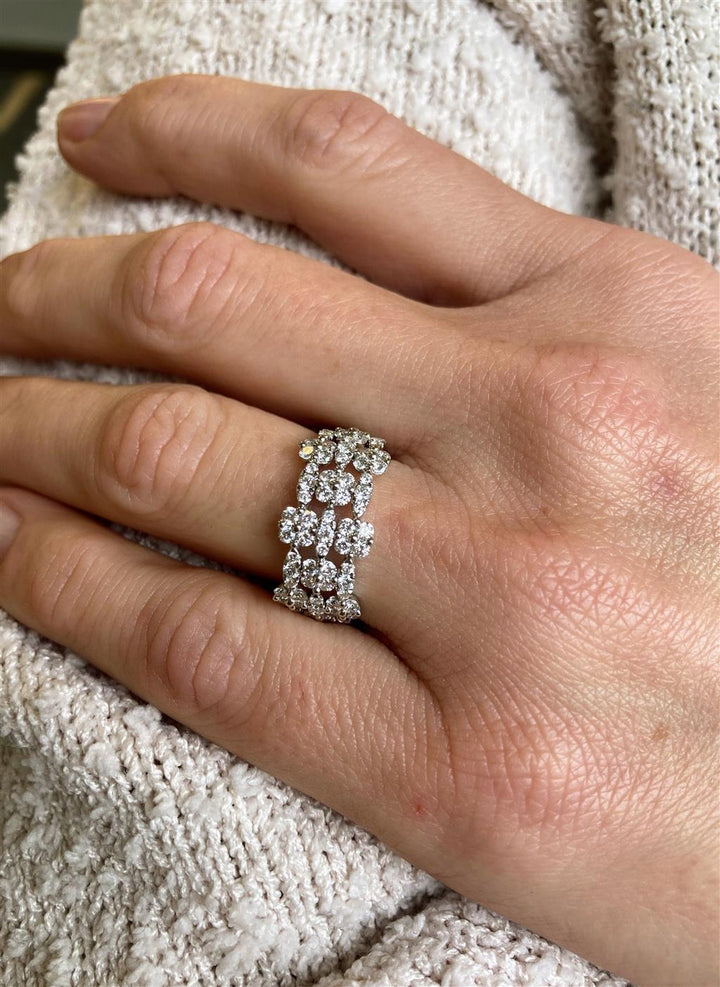 1.25 CTW Round Diamond 18K White Gold Floral Design Ring