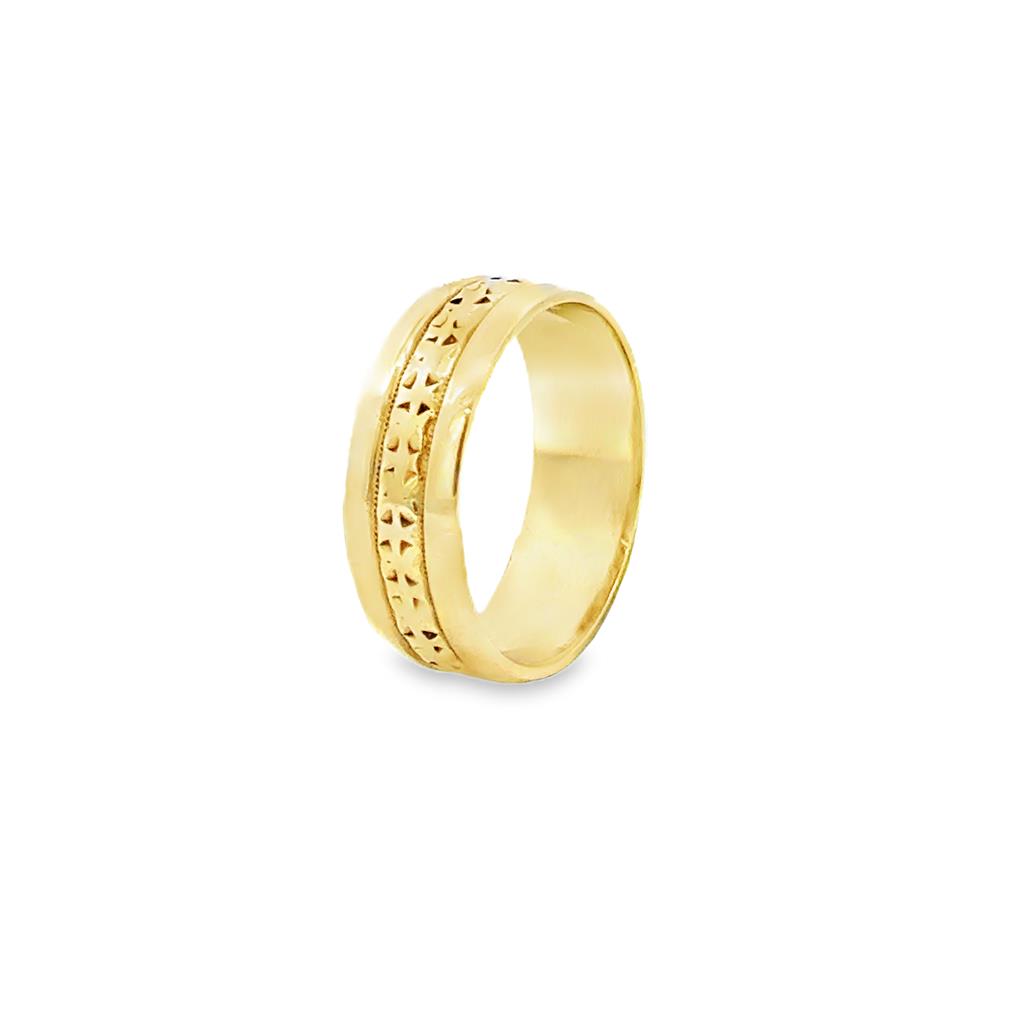 14K Yellow Gold Band Ring with Center Design – Size 5.5