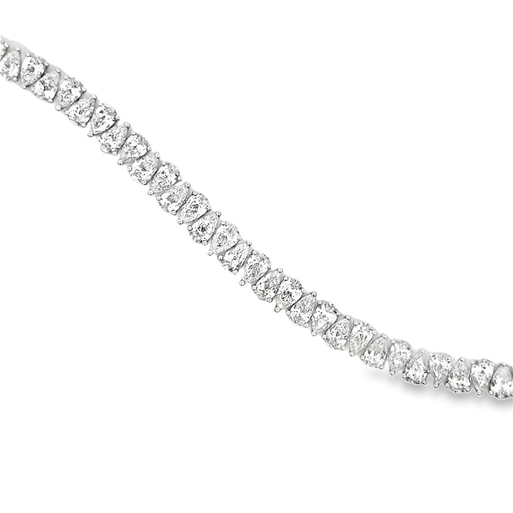 18K White Gold Pear-Shaped Diamond Tennis Bracelet
