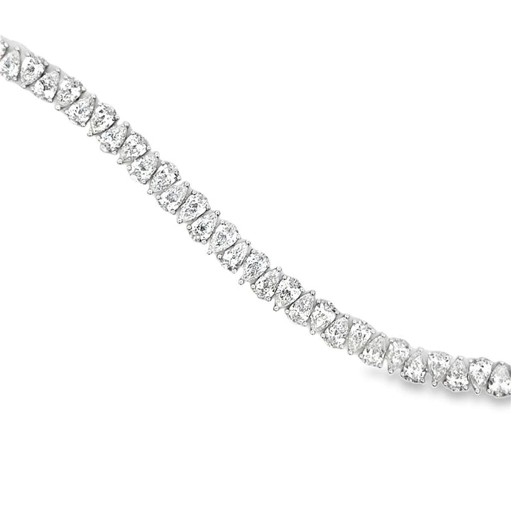 18K White Gold Pear-Shaped Diamond Tennis Bracelet