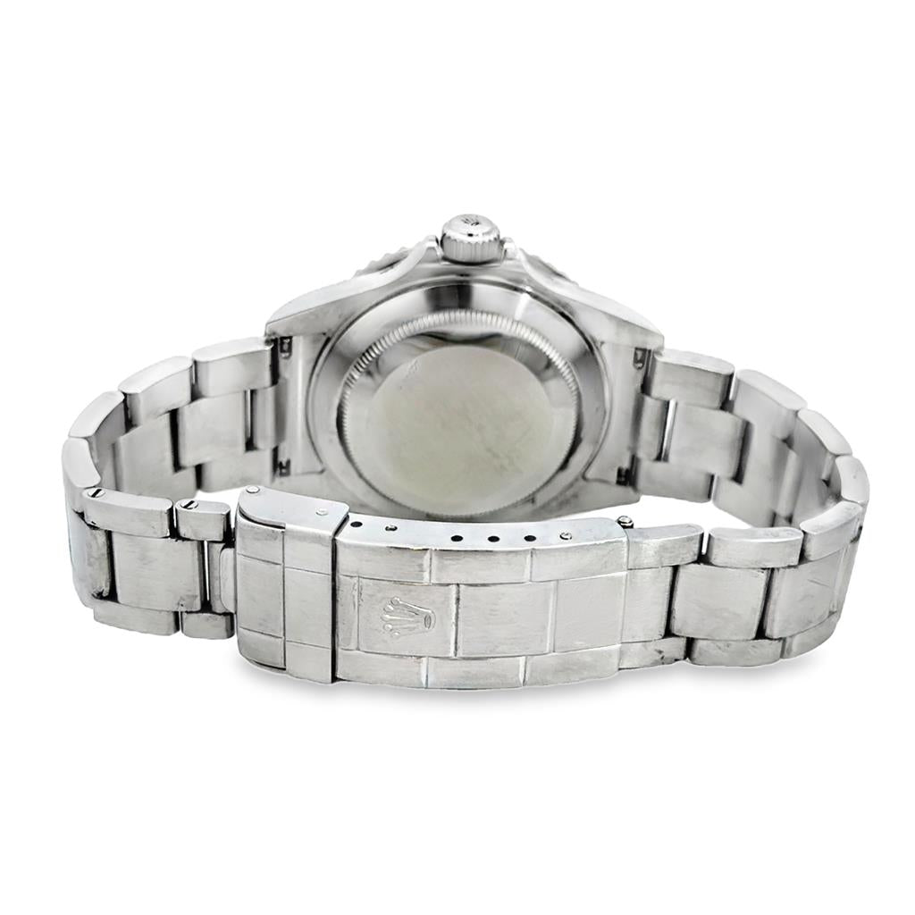Pre-Owned Men’s 2005 Rolex Submariner Stainless Steel Automatic Watch – Model 16610