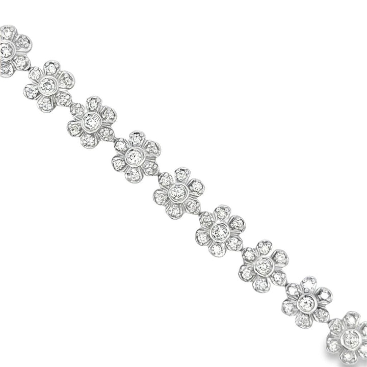 Pre-Owned 3.15 CTW Diamond 18K White Gold Floral Bracelet