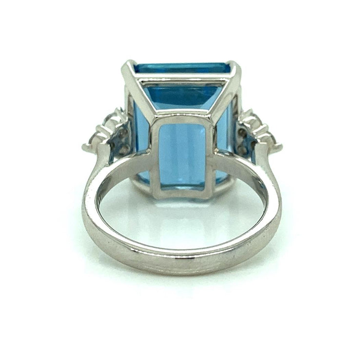Platinum 13.21ct Aquamarine Diamond Ring