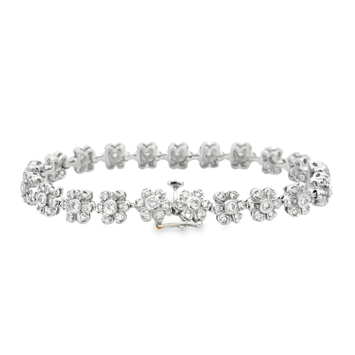 Pre-Owned 3.15 CTW Diamond 18K White Gold Floral Bracelet