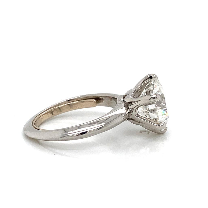 Tiffany & Co. 4.00 CT Round Brilliant G Si1 Diamond Platinum Engagement Ring