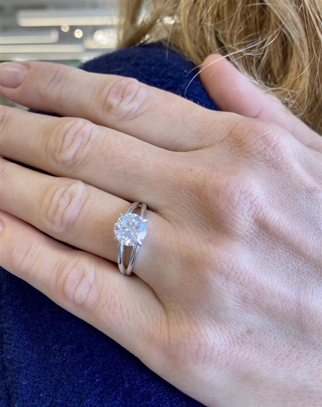 Semi-Mount Diamond 18K White Gold Split Shank Engagement Ring